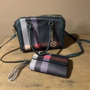 MKF Handbag‎ with matching wristlet/wallet